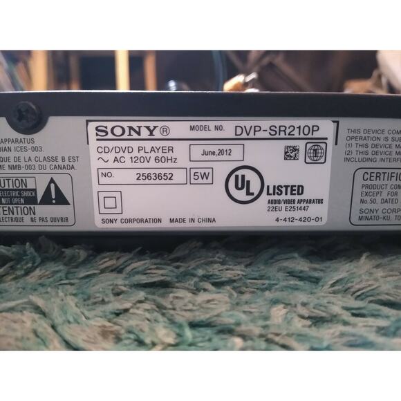 Sony Progressive Scan CD/DVD Player Black DVP-SR210P w/ remote And Cords - Picture 2 of 5